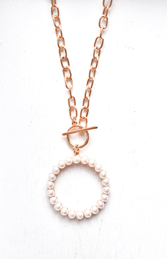 Pearl Toggle Necklace Set