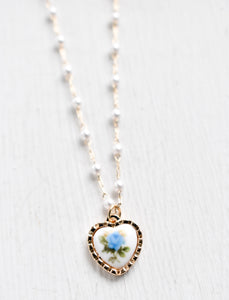 Rose Pendant Pearl Necklace
